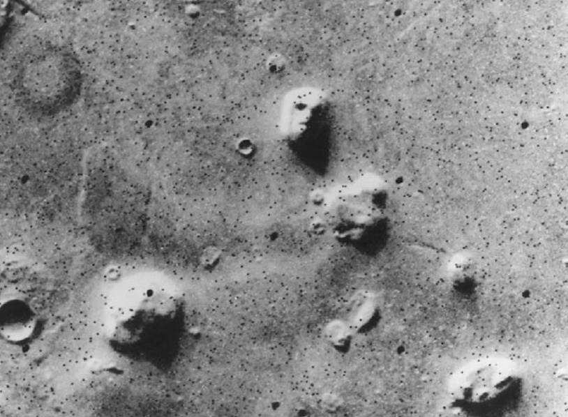 Эта гора на Марсе считалась доказательством существования инопланетян: реальное объяснение тоже странное