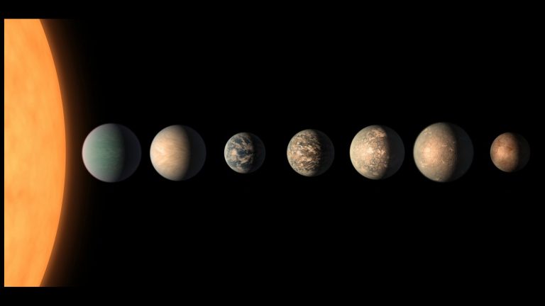 «Уэбб» наблюдал вспышки на звезде в системе TRAPPIST-1