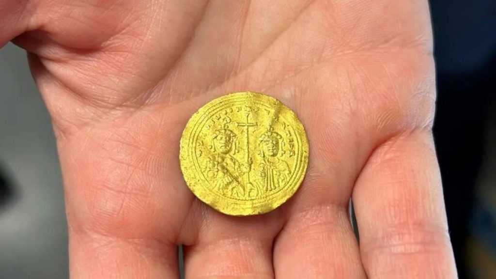 Монету с лицом Иисуса случайно нашли в Норвегии