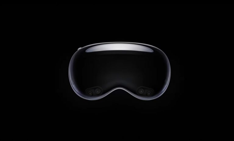 Обнародованы цены на Apple Vision Pro в России