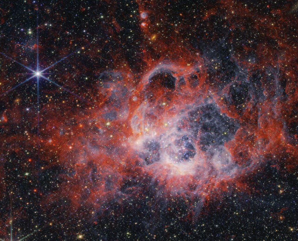 «Уэбб» рассмотрел пузыри в колыбели гигантских звезд