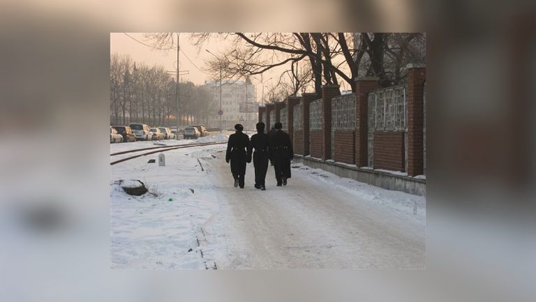 Почему мужчины умирают в России на 10 лет раньше женщин: в Минздраве назвали причину