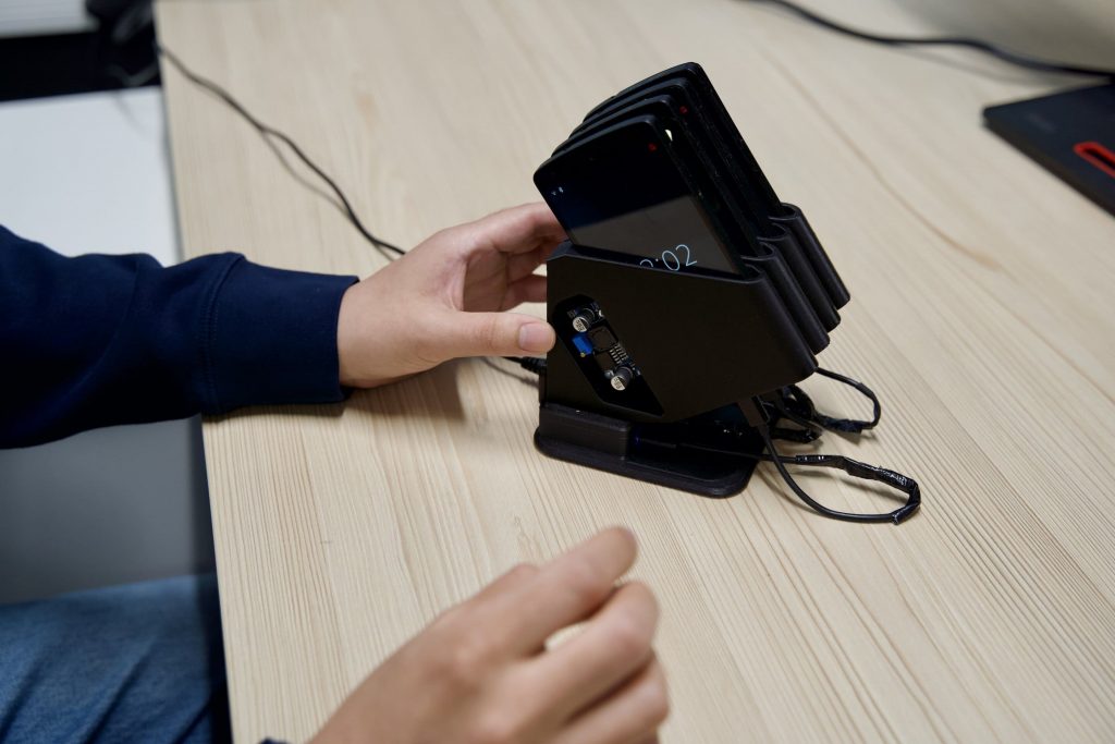 Old smartphones can be repurposed into tiny data centers capable of efficiently processing and storing data