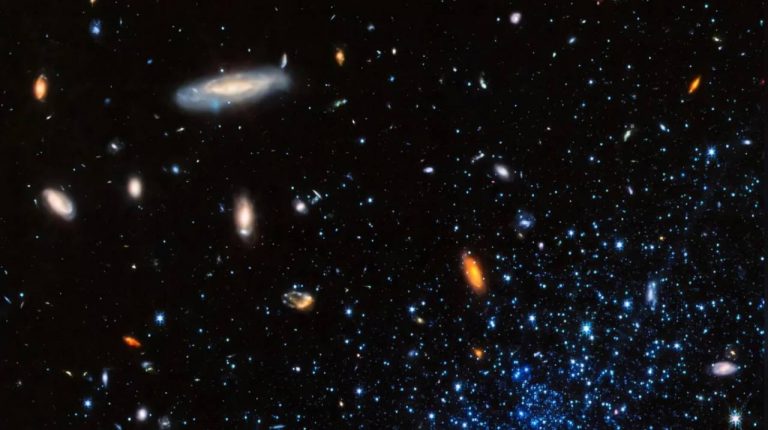 Астрономы нашли уникальную галактику: она подтверждает теорию о Вселенной