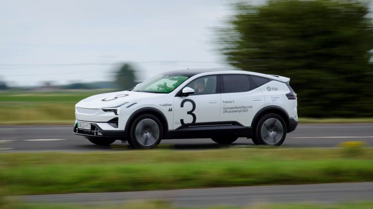 Polestar 3 установил рекорд дальности поездки без подзарядки для внедорожников