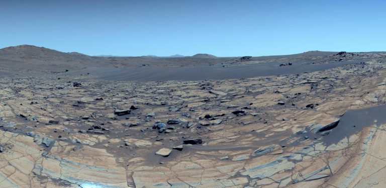 Посмотрите на самый детализированный панорамный снимок Марса в истории