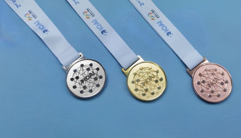 Российские школьники завоевали восемь медалей на Международной олимпиаде по ИИ