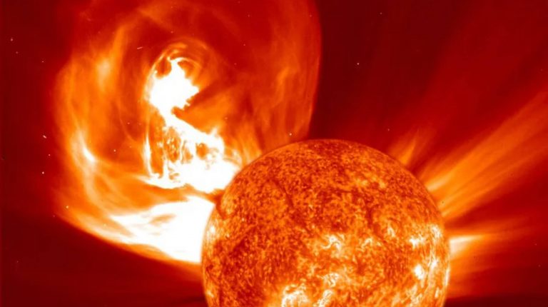 Это невозможно: на Солнце произошла вторая мощнейшая вспышка подряд