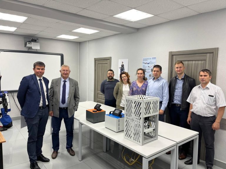 Союз человека и машины: как научная династия из Курска разрабатывает современные экзоскелеты и интерфейсы к ним