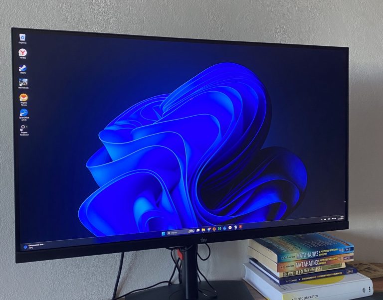 Обзор компьютера iRU Strato 31.5: много места для работы