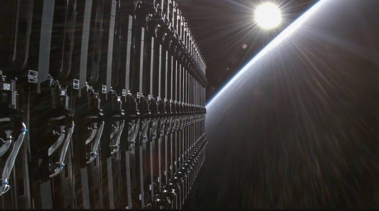 Нас ждет спутниковый апокалипсис уже к 2040 году: в чем дело