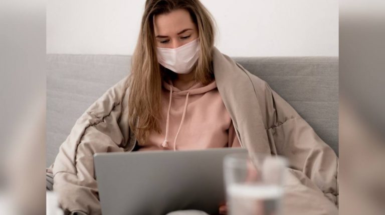 Власти хотят отправить россиян на удаленку из-за вспышки гриппа