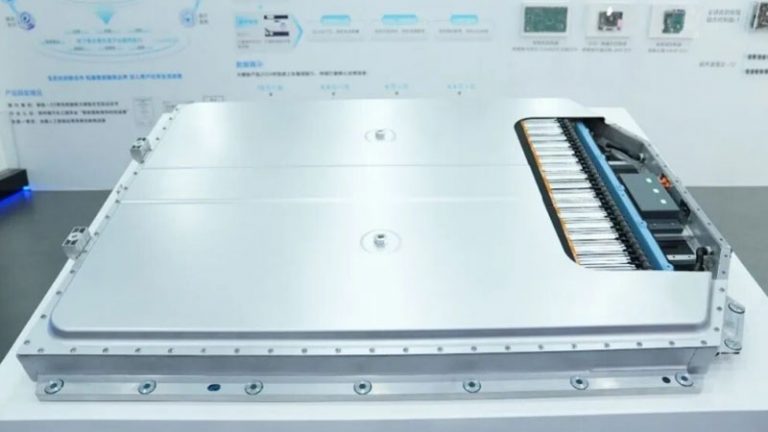 Он изменит рынок: твердотельный аккумулятор с плотностью 824 Вт·ч/кг сделали в Китае