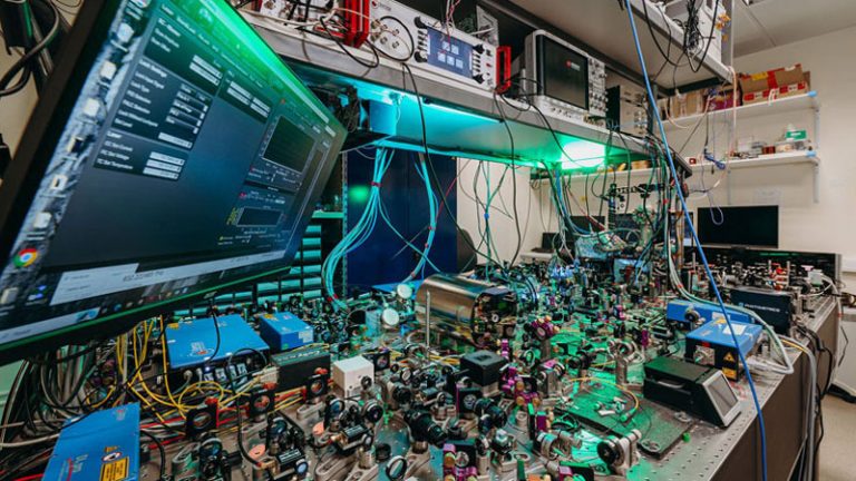 В России появился третий квантовый компьютер с более чем 70 кубитами