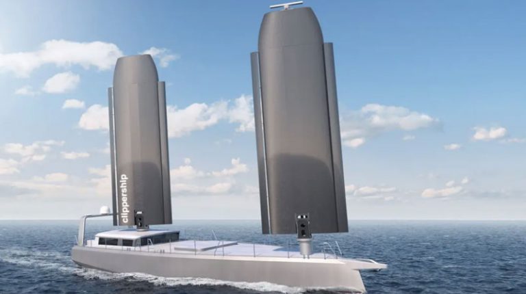 Беспилотный корабль с парусами-крыльями сделали в США