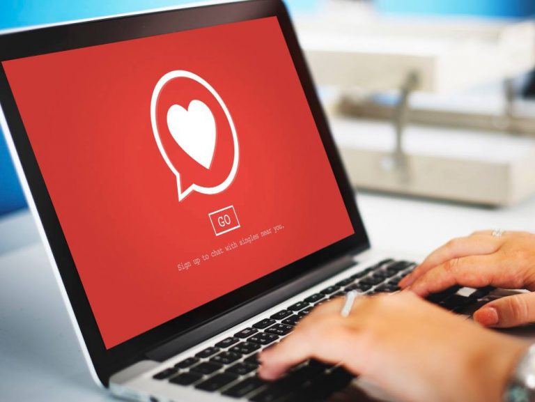 В Госдуме предложили интегрировать сайты знакомств с данными «Госуслуг»