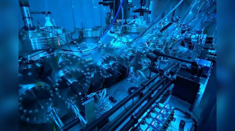 Квантовые эффекты удалось увидеть в частицах размером с транзистор