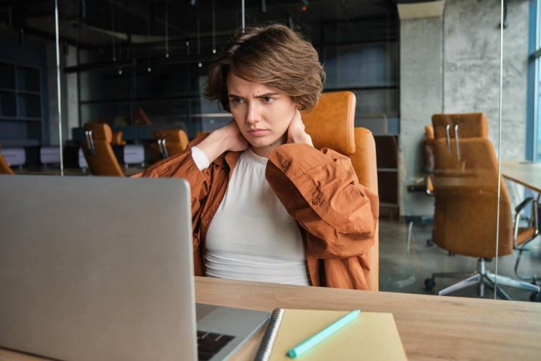 Больше трети россиян негативно оценивают ограничения в интернете