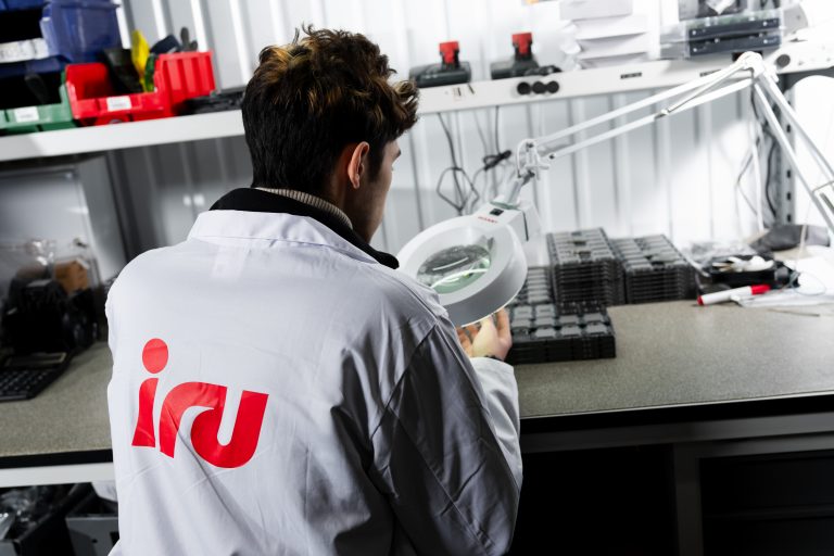 Как российские производители адаптируют международные стандарты под локальные задачи: кейс компании iRU