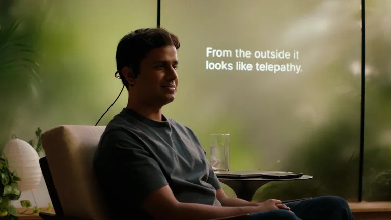 В MIT создали устройство для «телепатии»: оно улавливает сигналы до того, как человек заговорит