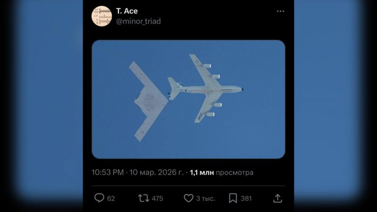 Бомбардировщик-невидимку впервые засняли во время дозаправки в воздухе