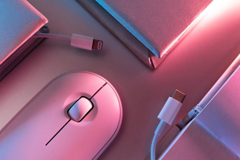 ФАС выдала предупреждение Apple и пригрозила штрафом в 4 млрд рублей