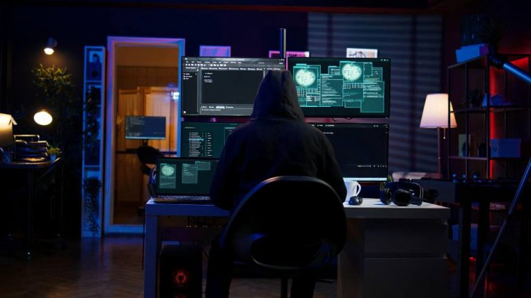В защите процессоров Intel и AMD нашли неуловимое «окно» для хакеров
