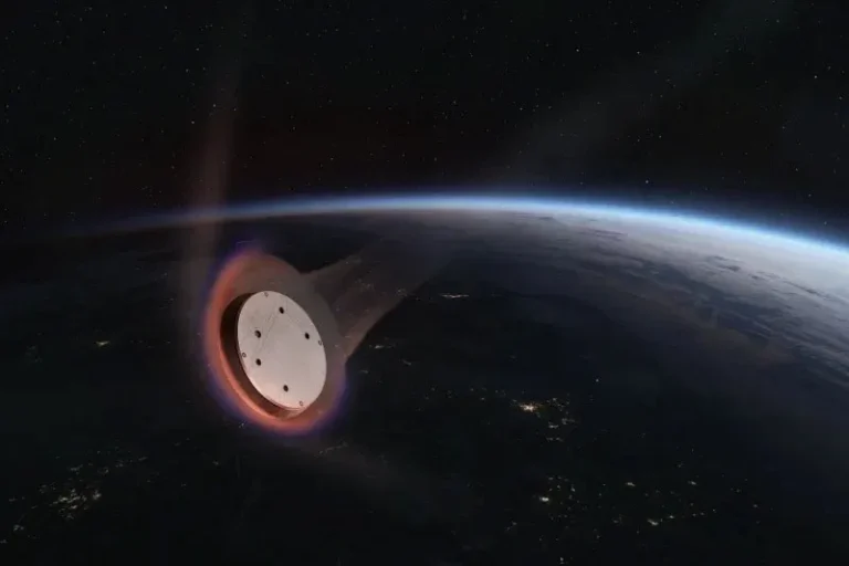 Военные США и SpaceX протестировали доставку спасательных грузов из космоса за 90 минут