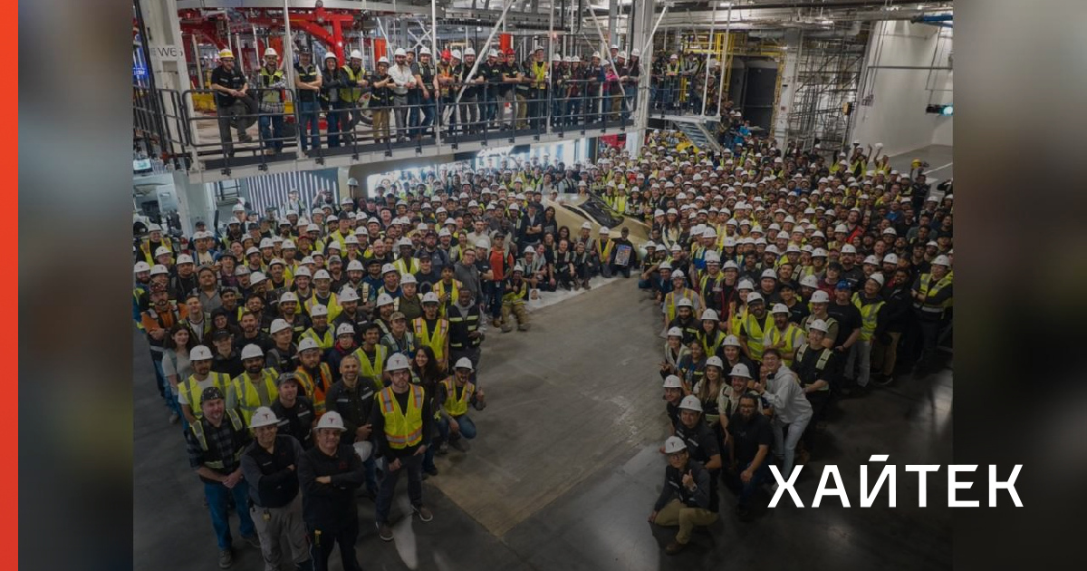 Tesla собрала первое роботакси Cybercab без руля и педалей