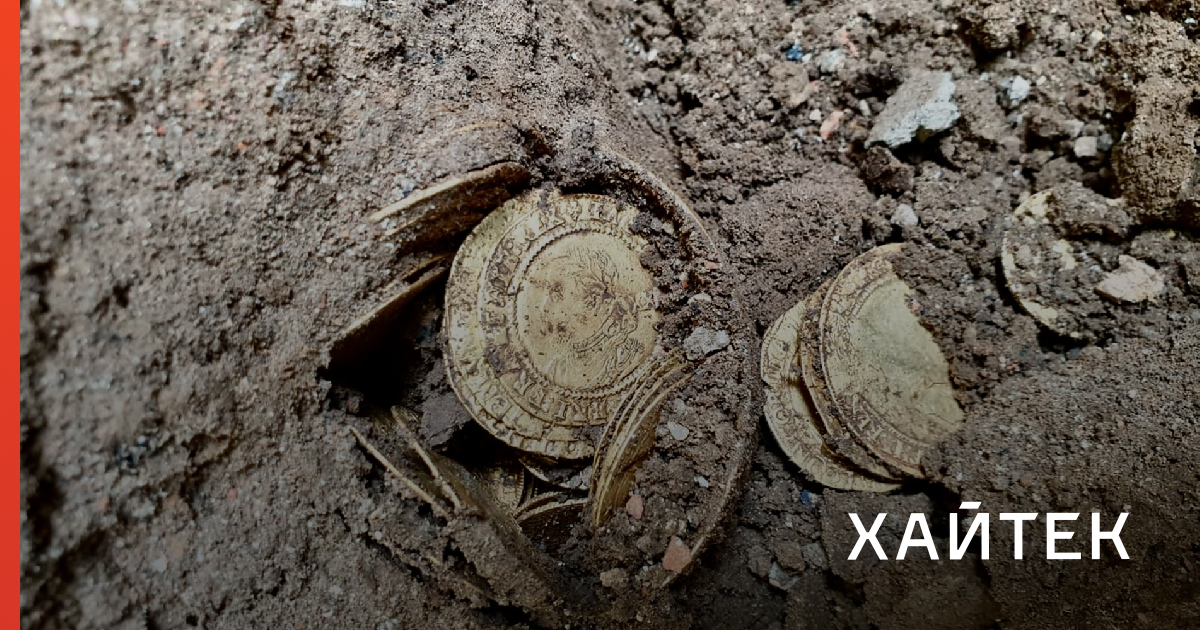 нашли клад во время ремонта. клады в старых домах. нашел клад в сундуке. нашли клад во время ремонта. клад в доме.